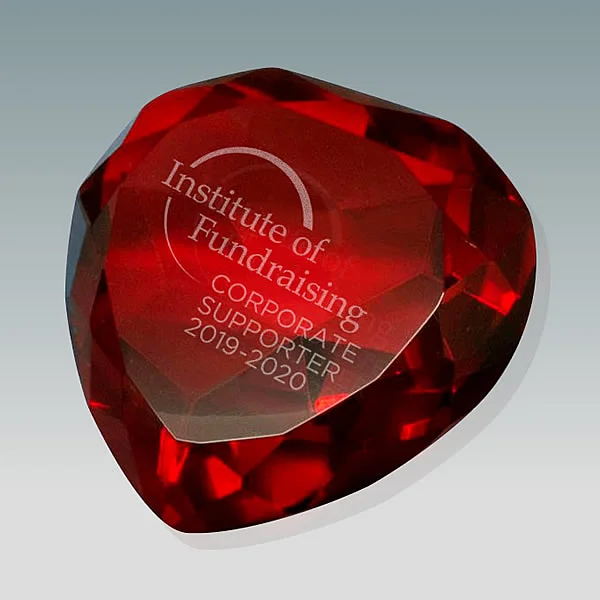 multi faceted red crystal heart paperweight gift
